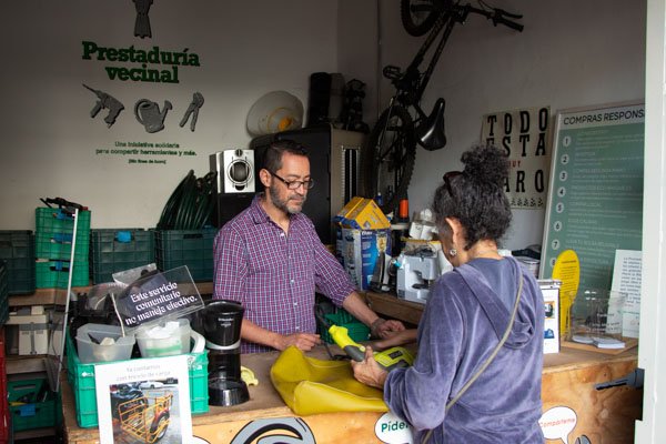 Prestaduría vecinal